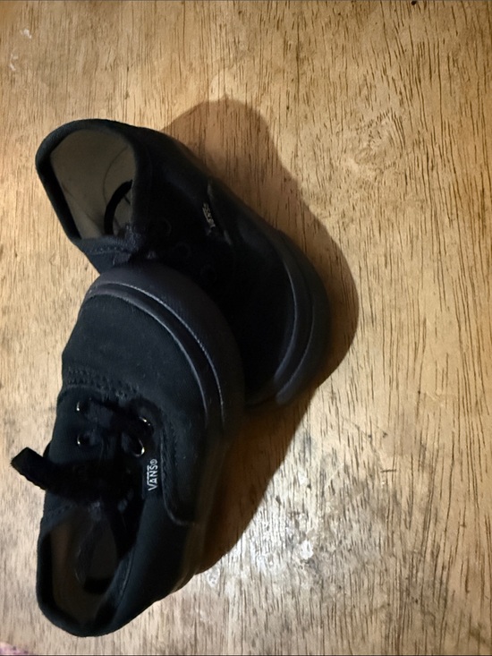 Vans Other - Vans Kids Black Low-Top Canvas Sneakers
